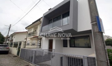 House 3 Bedrooms in Oliveira do Douro