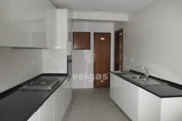 Apartamento 5 Quartos em Beato