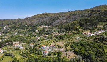 Moradia  em Sande, Vilarinho, Barros e Gomide