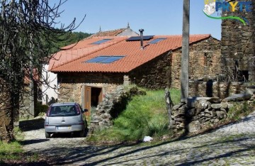 Casa o chalet 3 Habitaciones en Oleiros-Amieira