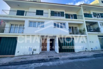 House 3 Bedrooms in Santa Cruz