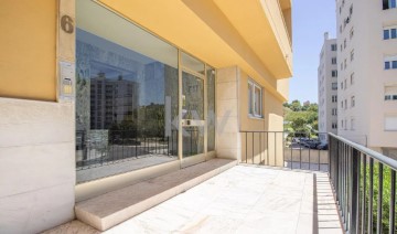 Apartamento 4 Quartos em Alvalade