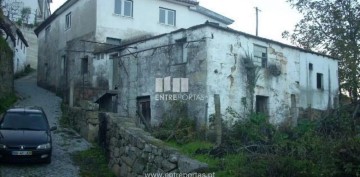 Maison 4 Chambres à Santiago de Piães