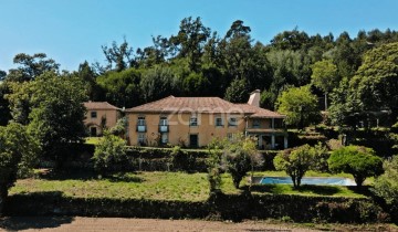 Maison 2 Chambres à Formariz e Ferreira