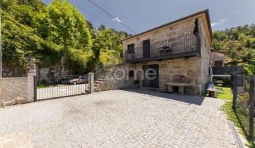 House 2 Bedrooms in Ventosa e Cova