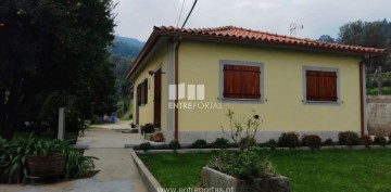 House  in Geraz do Lima (S.Maria, S.Leocádia, Moreira), Deão