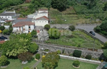 House 3 Bedrooms in Areosa