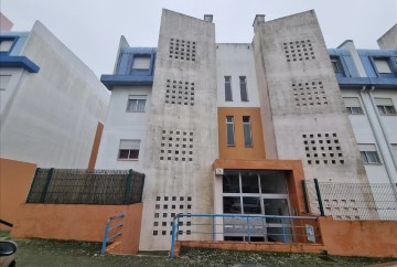 Apartamento 3 Quartos em Carnaxide e Queijas