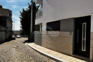 House 3 Bedrooms in Baguim do Monte (Rio Tinto)