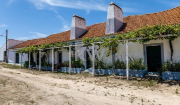 Casa o chalet  en N.S. da Vila, N.S. do Bispo e Silveiras