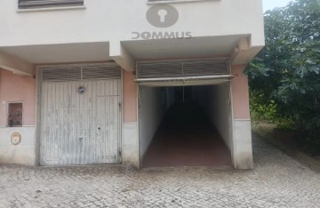 Garagem em Agualva e Mira-Sintra