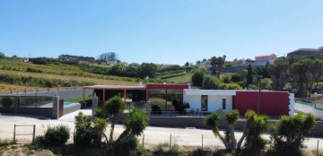 House 3 Bedrooms in Lourinhã e Atalaia