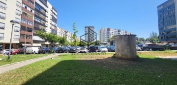 Apartamento 2 Quartos em Loures