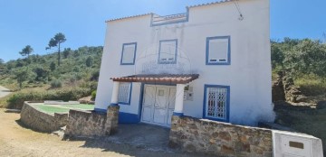 House 9 Bedrooms in Envendos