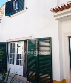 House 2 Bedrooms in Loures