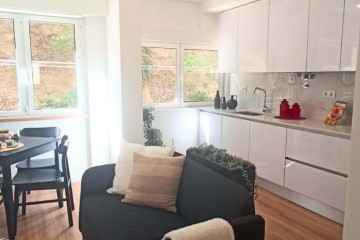 Apartment 3 Bedrooms in Benfica