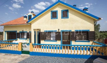 House 2 Bedrooms in Abela