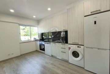 Apartamento 2 Quartos em Falagueira-Venda Nova