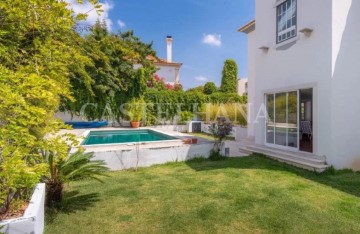 House 8 Bedrooms in Cascais e Estoril