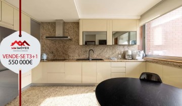 Apartamento 4 Quartos em Oliveira do Douro