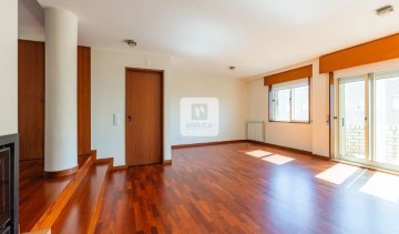 Apartment 3 Bedrooms in Aldoar, Foz do Douro e Nevogilde