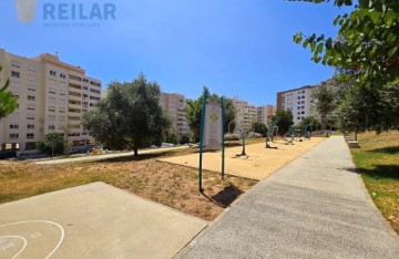 Apartment 3 Bedrooms in Póvoa de Santa Iria e Forte da Casa