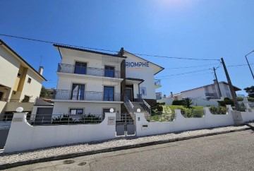 House 5 Bedrooms in São João Baptista e Santa Maria dos Olivais