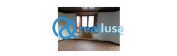 House 3 Bedrooms in Rocas do Vouga