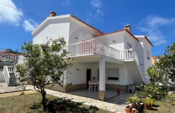 House 6 Bedrooms in Foz do Arelho