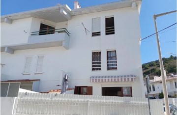 Moradia 4 Quartos em Sesimbra (Santiago)