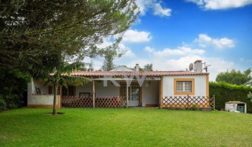 House 1 Bedroom in Encarnação