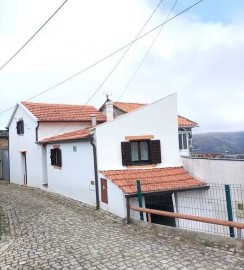 Moradia 2 Quartos em Cadafaz e Colmeal