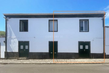 Moradia 2 Quartos em Santa Cruz da Graciosa