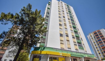 Apartamento 3 Quartos em Alfragide