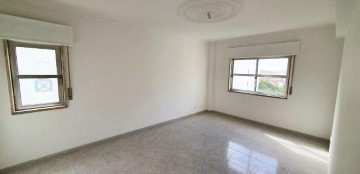 Apartamento 2 Quartos em Algueirão-Mem Martins