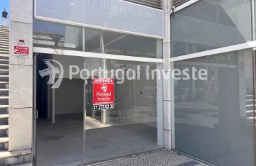 Commercial premises in Almada, Cova da Piedade, Pragal e Cacilhas