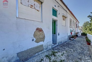 Maison 2 Chambres à Charneca de Caparica e Sobreda