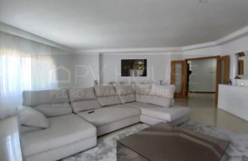 Apartment 3 Bedrooms in S.Maria e S.Miguel, S.Martinho, S.Pedro Penaferrim