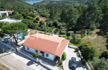 Maison 4 Chambres à Serra e Junceira