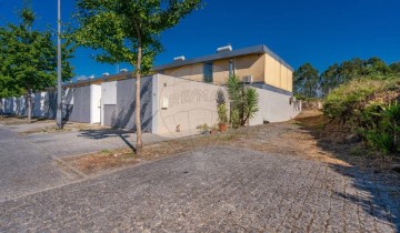 Maison 3 Chambres à Fafe