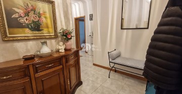 Apartamento 3 Quartos em Vila Nova de Famalicão e Calendário