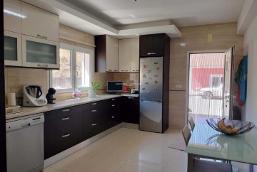 House 3 Bedrooms in Sapataria