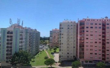 Piso 3 Habitaciones en Cacém e São Marcos