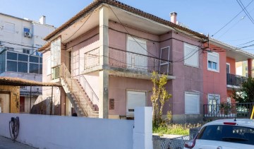 Maison  à Almada, Cova da Piedade, Pragal e Cacilhas