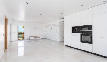 Apartamento 2 Quartos em Faro (Sé e São Pedro)