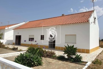 House 2 Bedrooms in Porto Covo