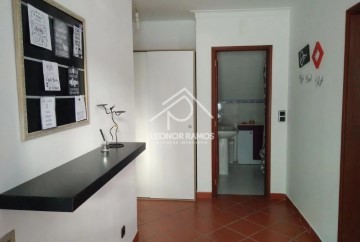 House 5 Bedrooms in Castelo Branco