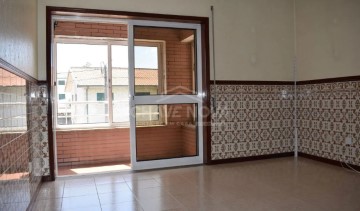 Apartamento 3 Quartos em Fiães