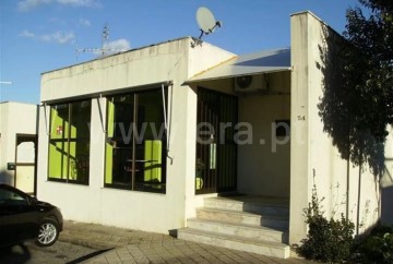 House  in Cepães e Fareja