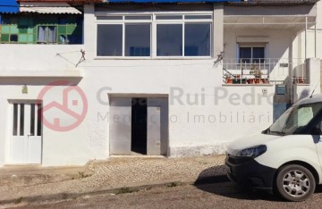 Apartamento 2 Quartos em Laranjeiro e Feijó